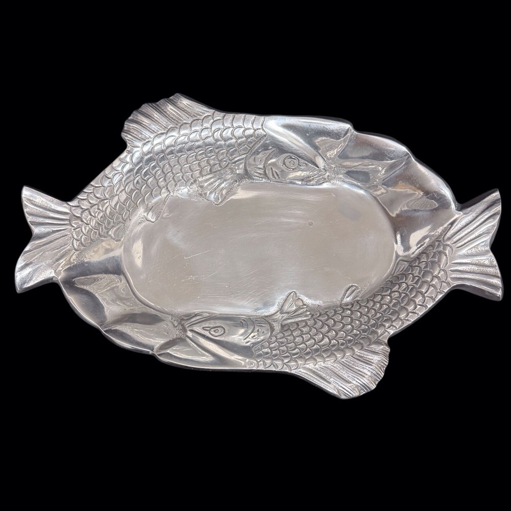 Elegant Aluminum Embossed Fish-Shaped Serving Platter/Tray GUC